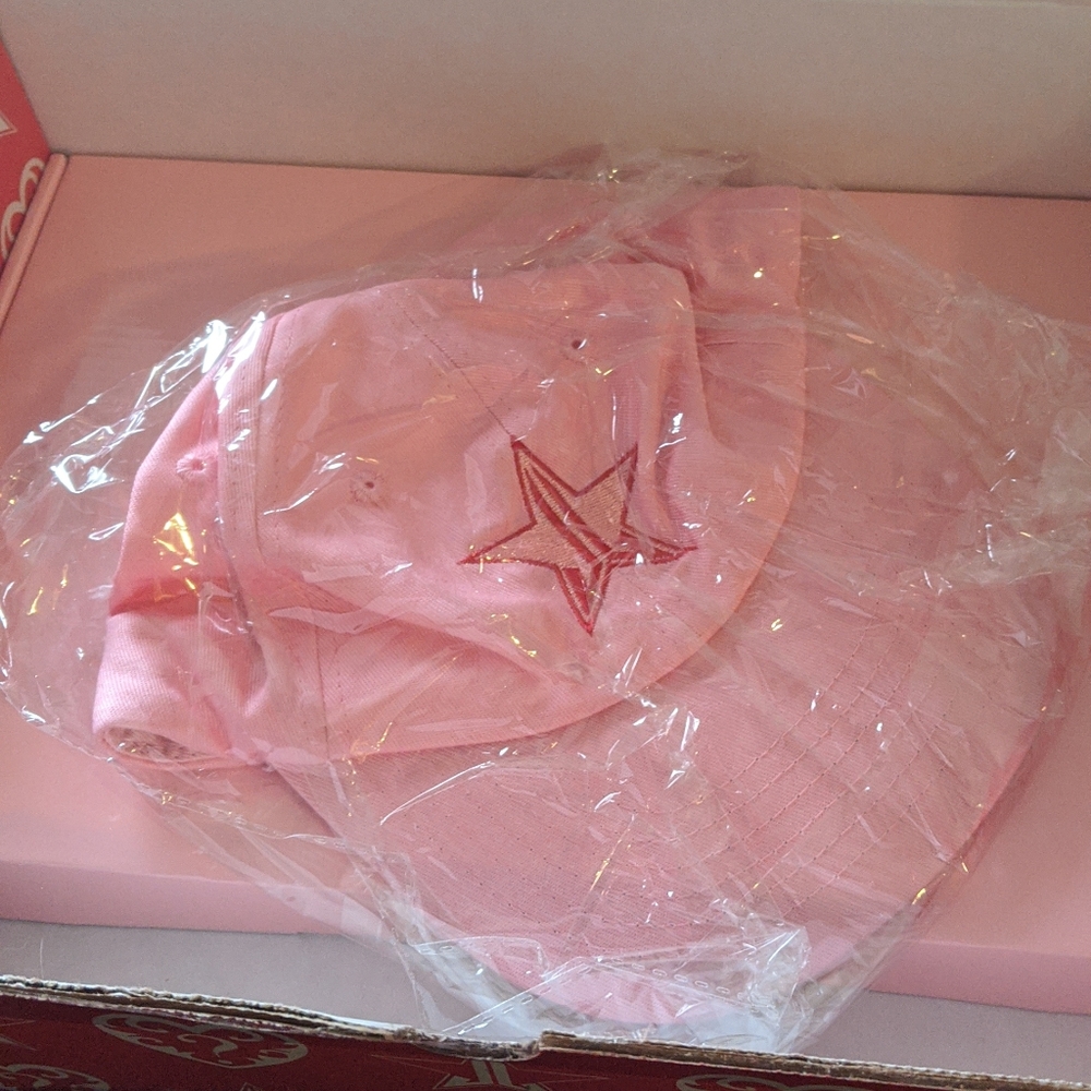 Jeffree Star hat